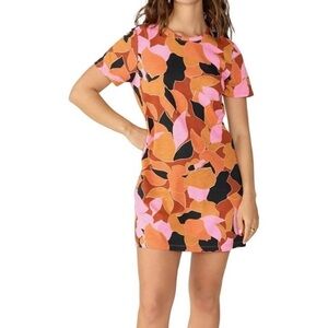 Swingy lightweight organic cotton tee-shirt dress, perfect for vacation!